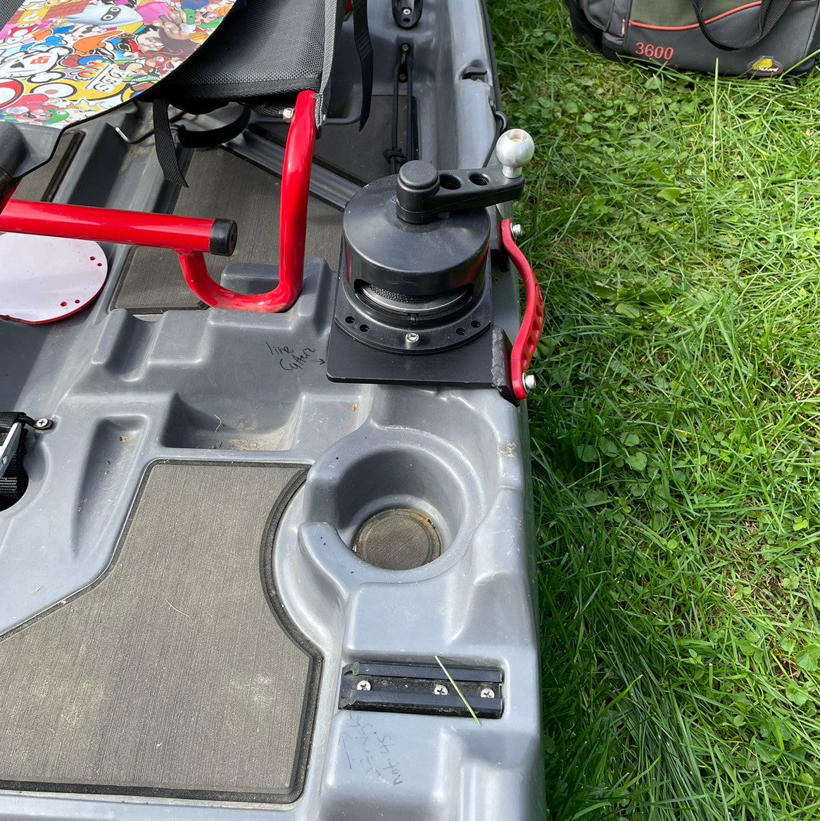 Anchor Wizard Crescent Shoalie Side Handle Mount