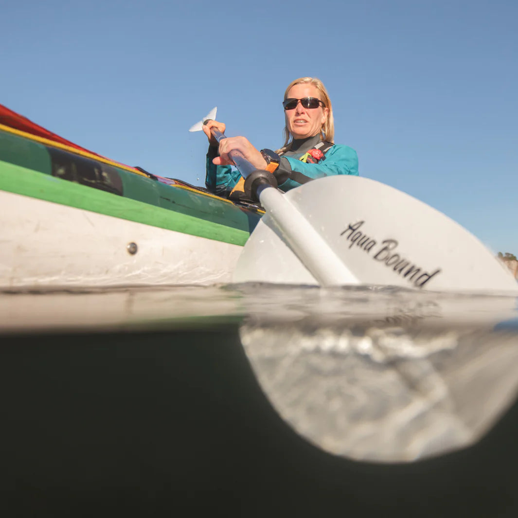 Aqua Bound Sting Ray Hybrid 2-Piece Versa-Lok™ Kayak Paddle - White